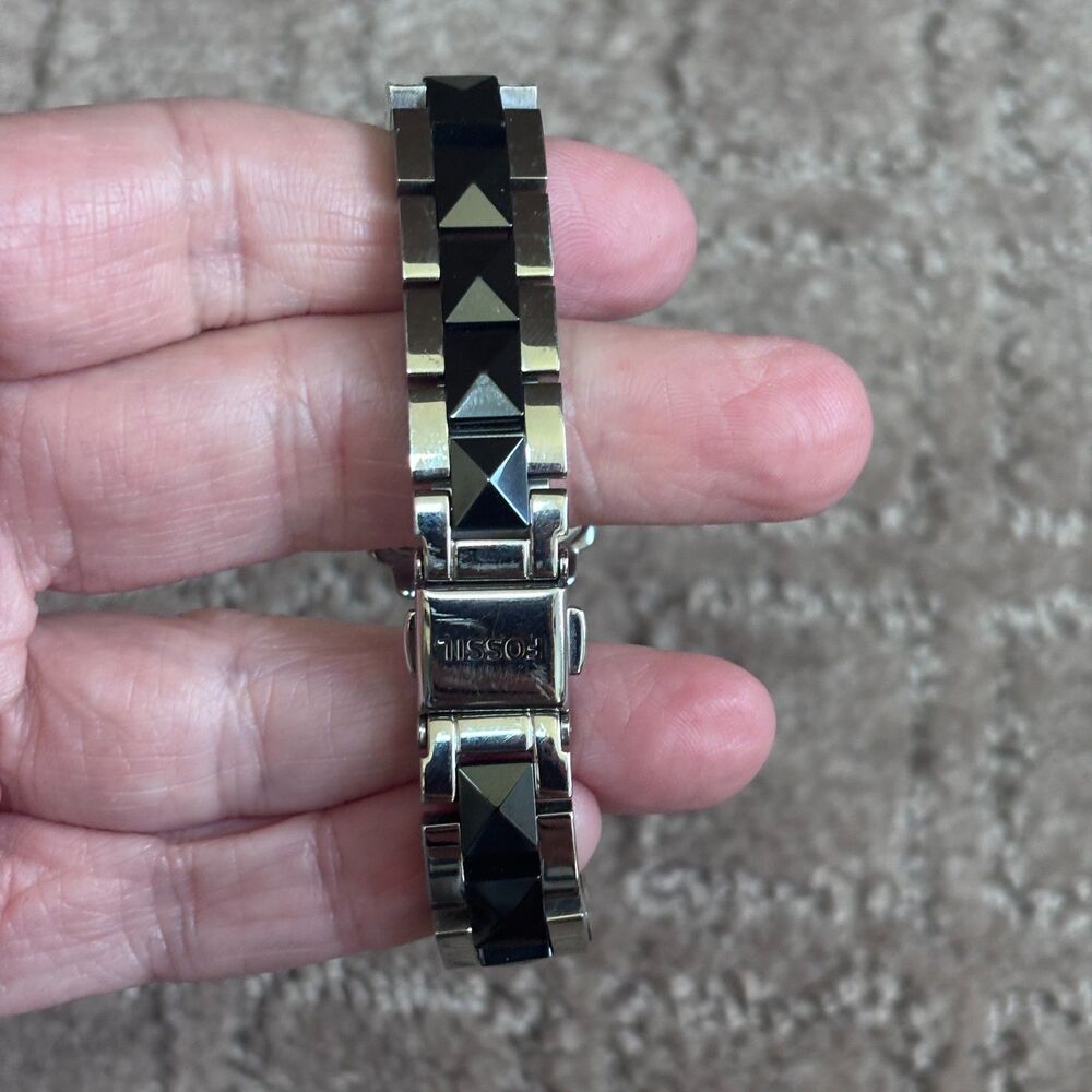 Fossil Silver Tone Stainless Steel Black Accent Watch Women Bling Adjustable - Picture 4 of 8